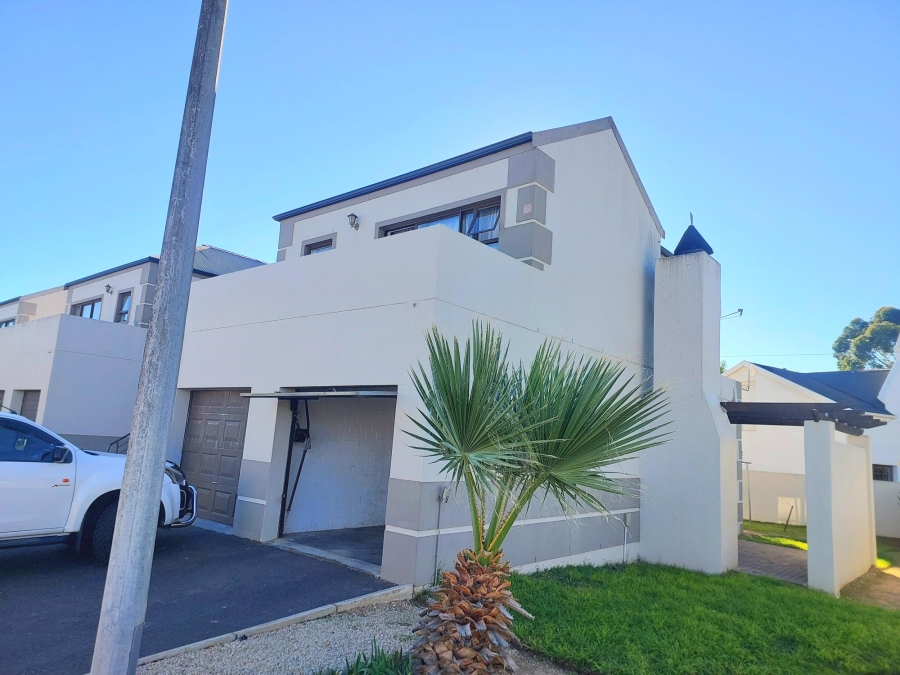 To Let 2 Bedroom Property for Rent in Moorreesburg Western Cape